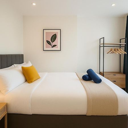 Stylish Modern Apartment For Up To 4 Nr Citycentre كارديف المظهر الخارجي الصورة